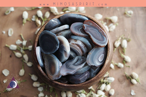 Healing Properties of Brown Botswana Agate: A Crystal for Healthy Outlook