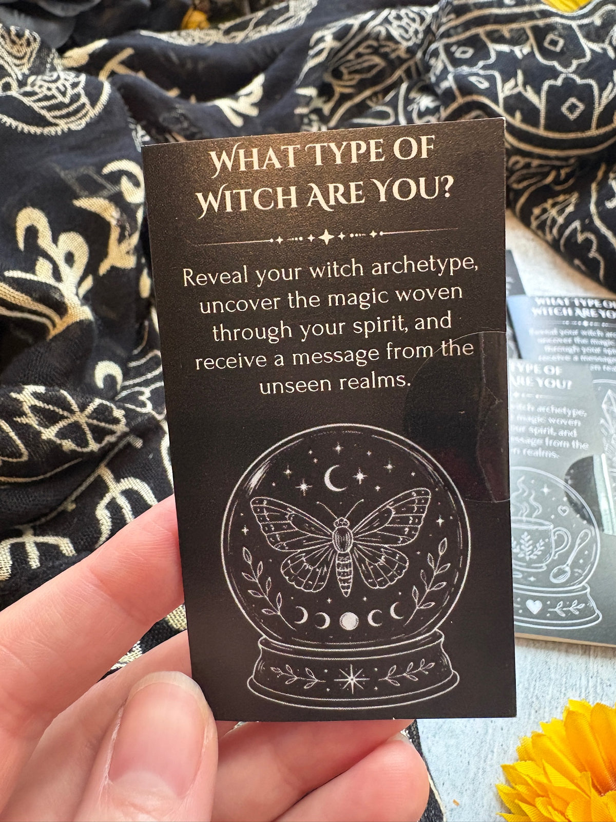 'What Type of Witch Are You?' Mystery Card