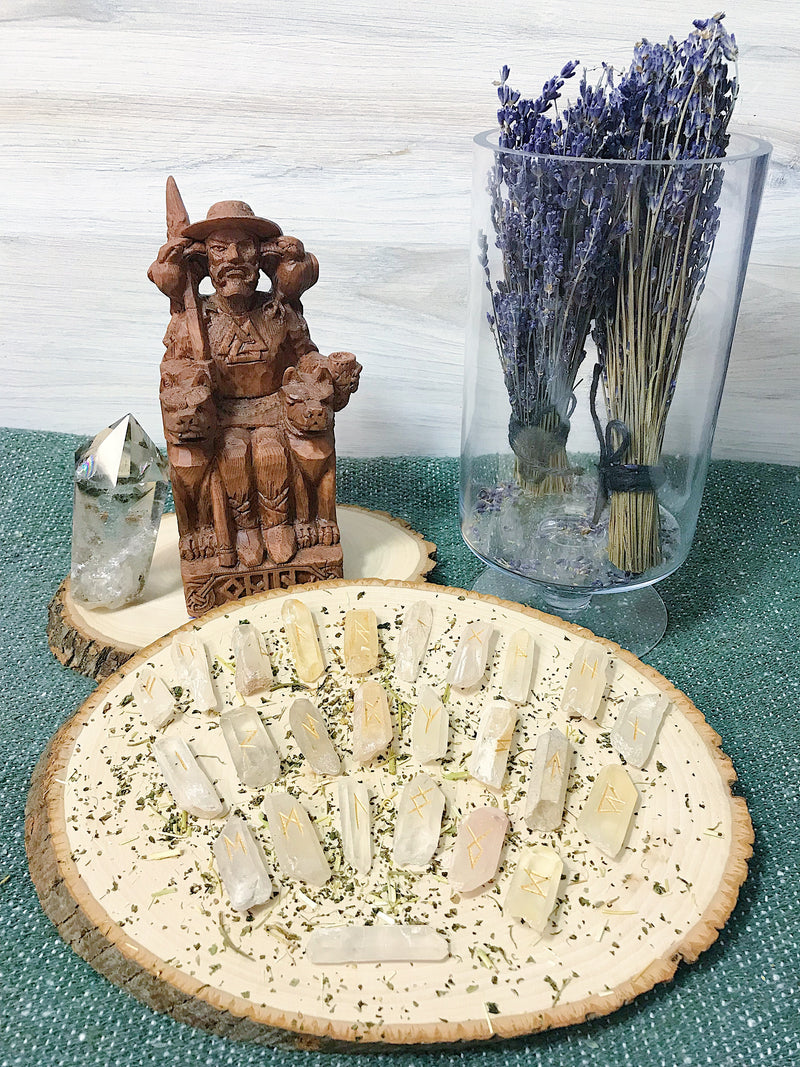 Crystal Elder Futhark Rune Set