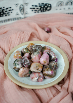 Tumbled Cobaltoan Calcite for Positive Outlook