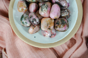Tumbled Cobaltoan Calcite for Positive Outlook