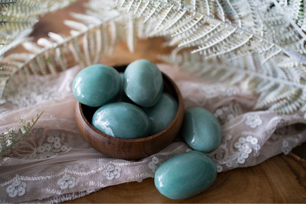Green Aventurine Palm Stones for Good Luck