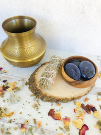 Iolite Palm Stones for Direction & Guidance