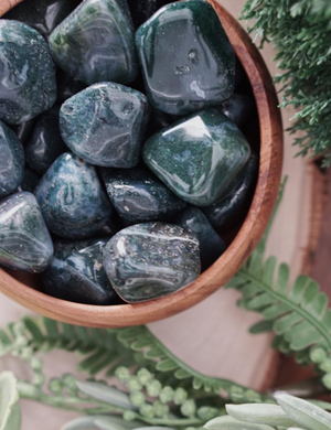 Tumbled Moss Agate for Connecting to Nature