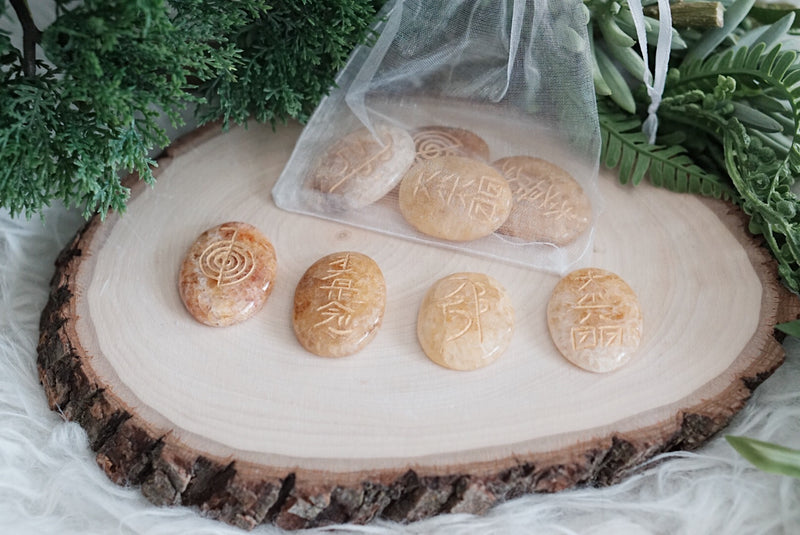 Crystal Palm Stone Reiki Healing Kits