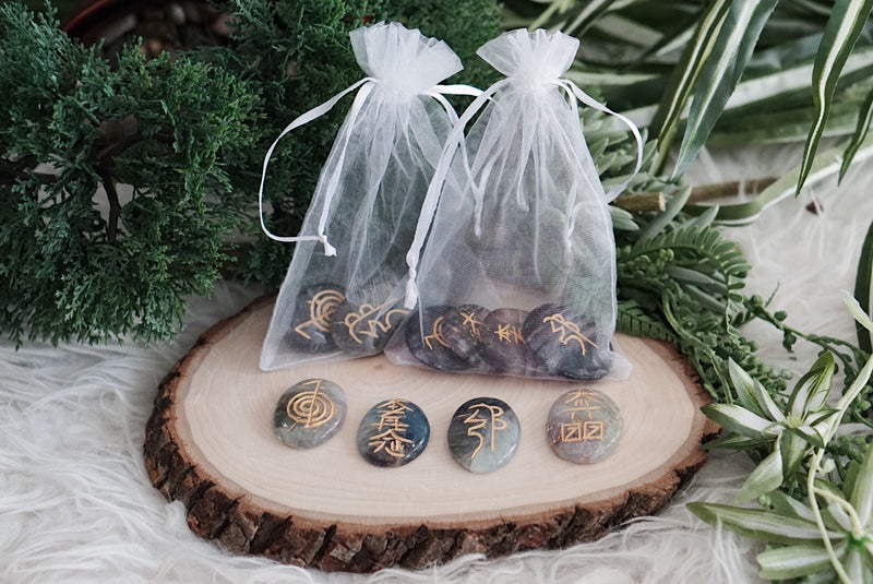 Crystal Palm Stone Reiki Healing Kits