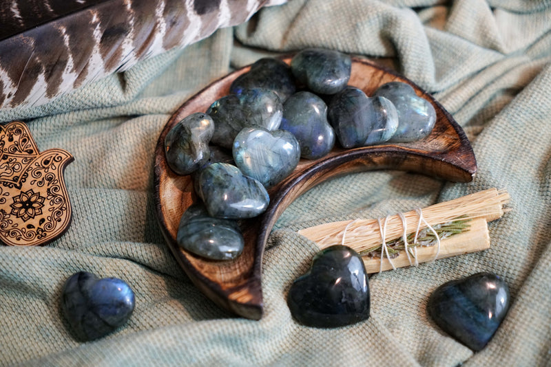 Labradorite Heart Carvings for Spiritual Beauty