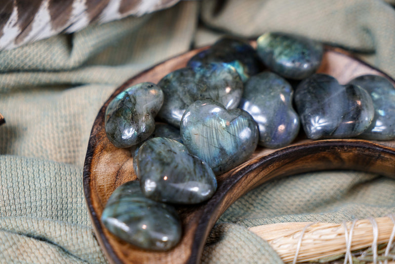 Labradorite Heart Carvings for Spiritual Beauty