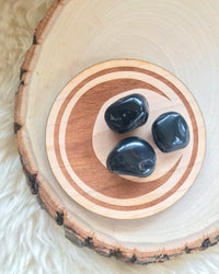 Tumbled Black Onyx for Strength & Grounding
