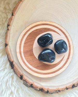 Tumbled Black Onyx for Strength & Grounding